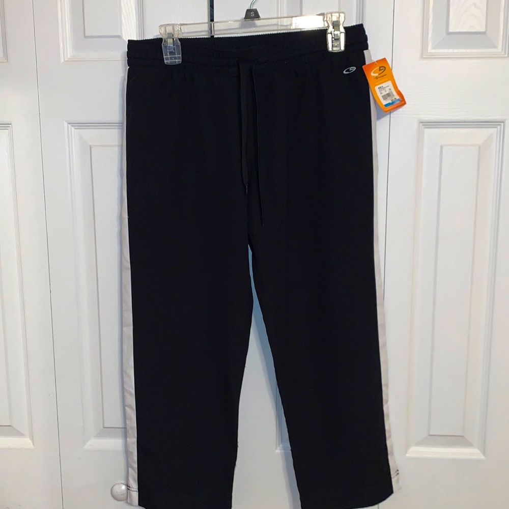 Women’s Champion Capris athletic pants